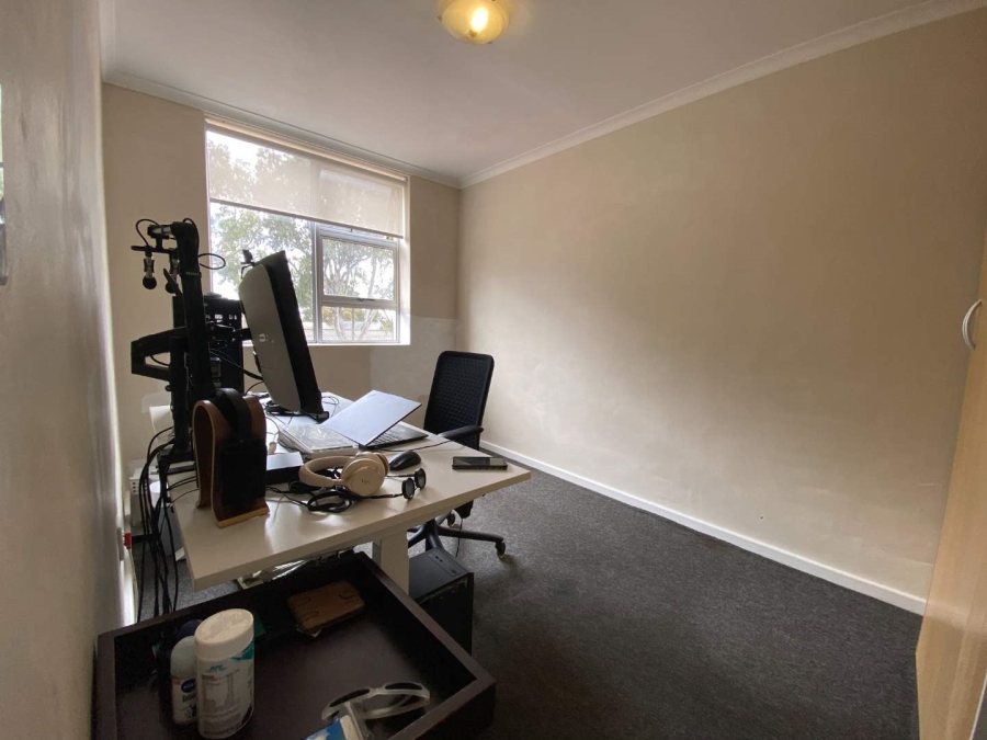 2 Bedroom Property for Sale in Wynberg Western Cape